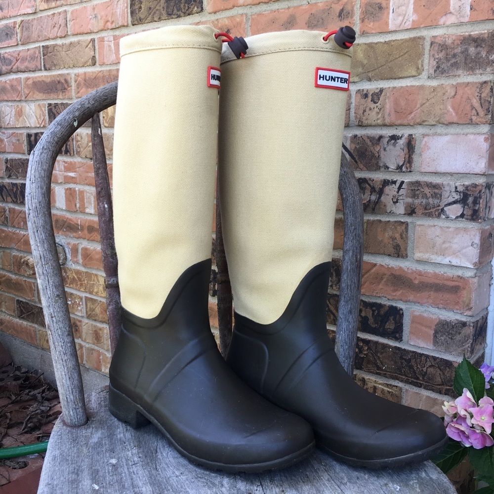 Hunter Rain Boots Size 9